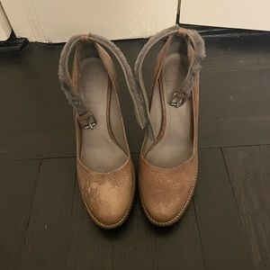 Brunello Cucinelli leather pumps with fur ankle strap